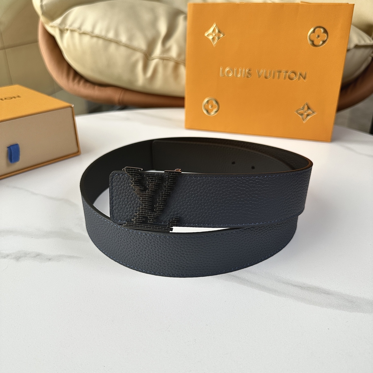 Louis Vuitton Male Basic Belt Cow Leather S-l