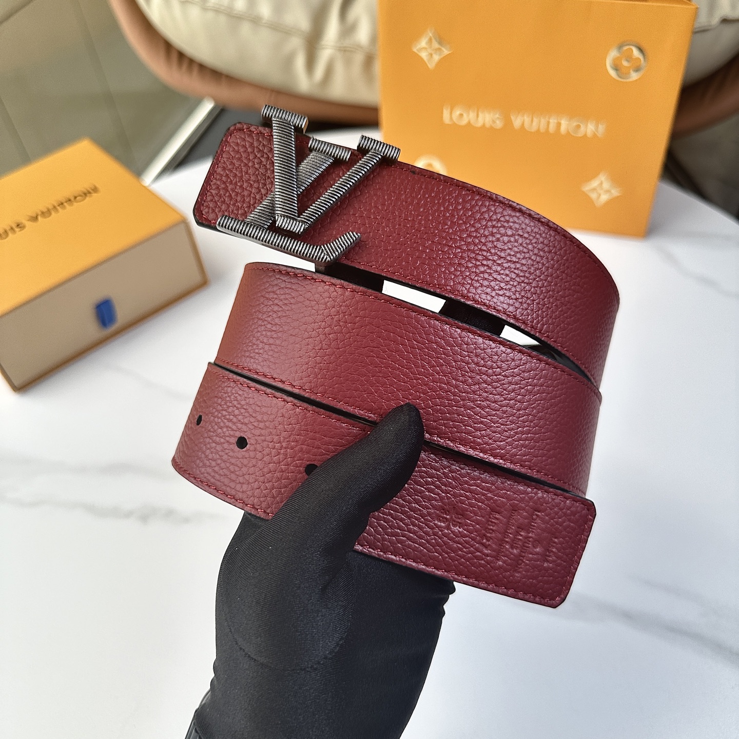Louis Vuitton Male Basic Belt Cow Leather S-l