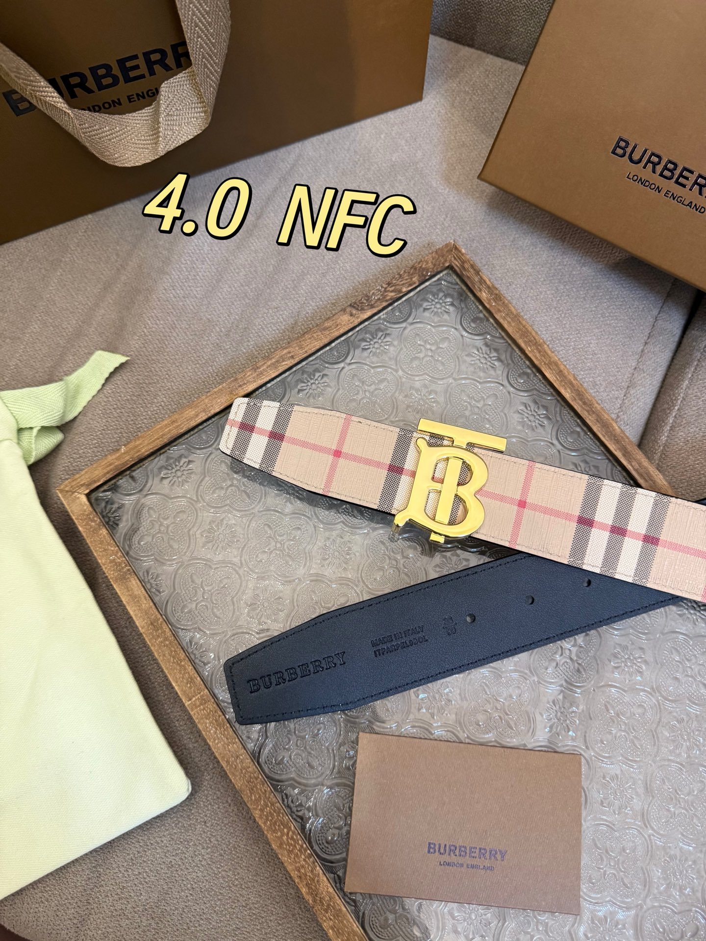 Burberry Basic Belt Cow Leather M