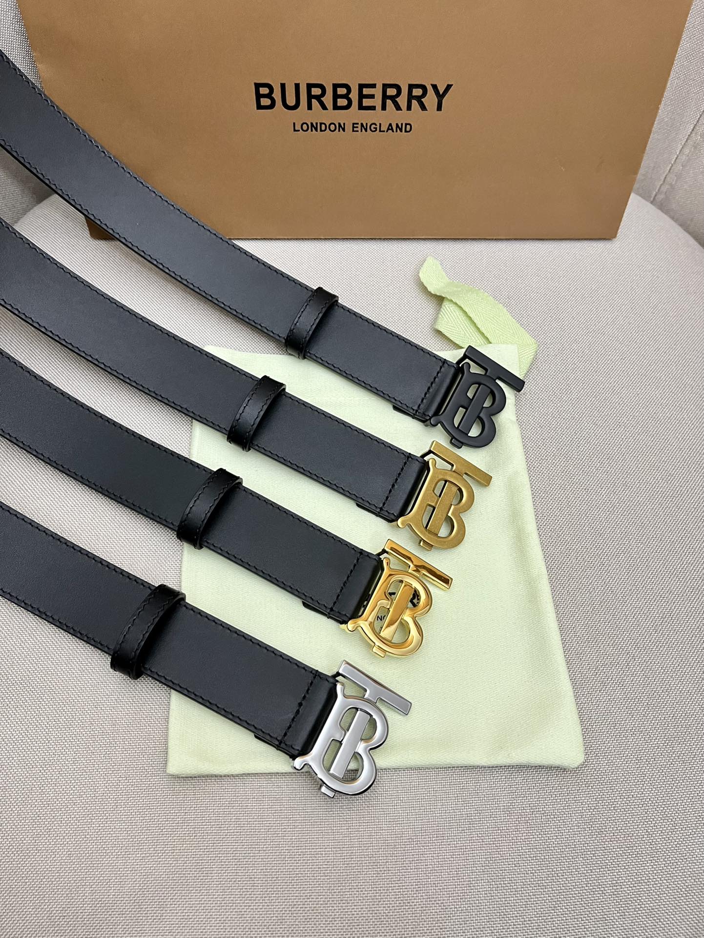 Burberry Male Leather Belt Top Grain Leather M