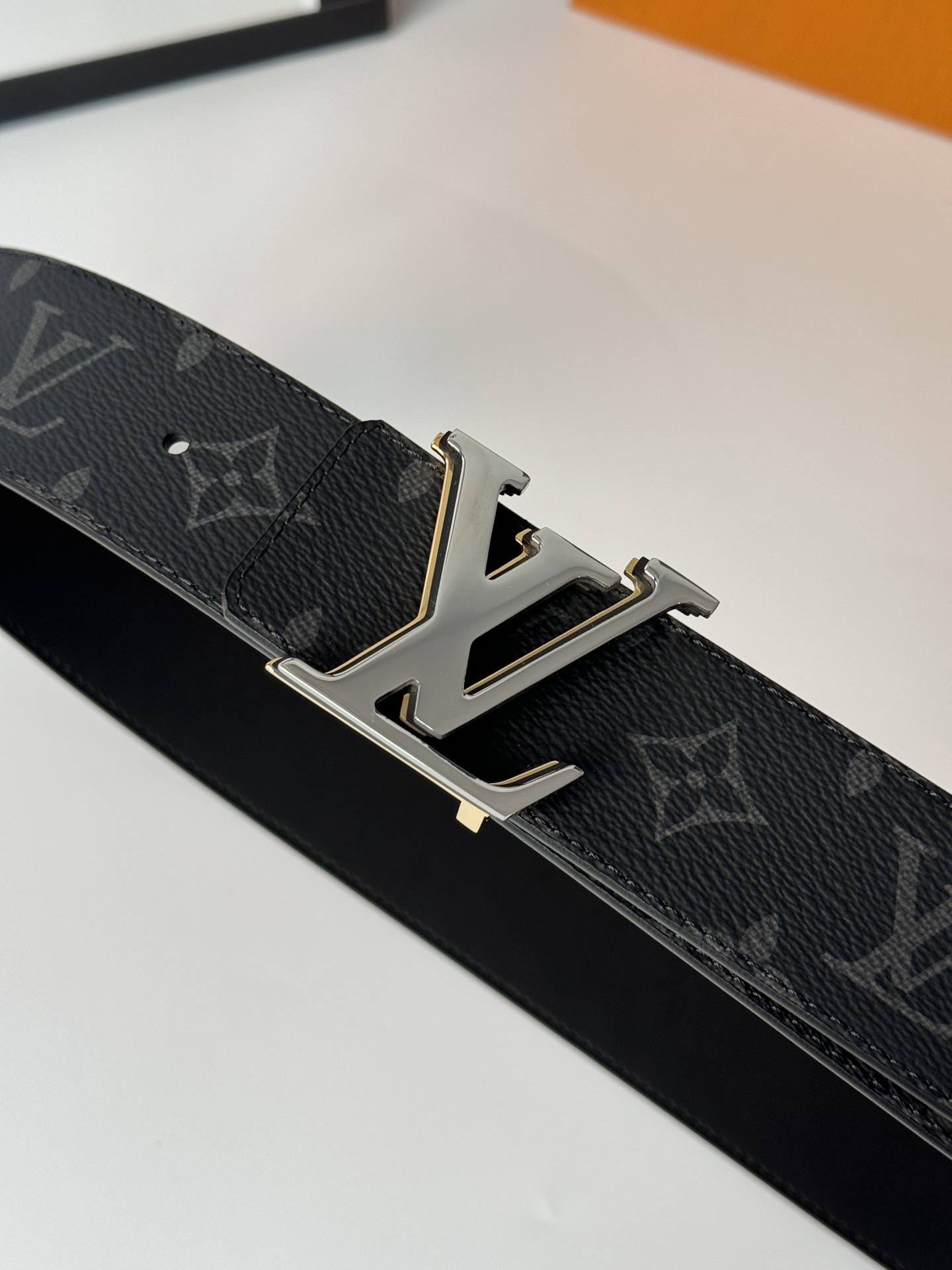 Louis Vuitton Basic Belt 40mm-s-m-l