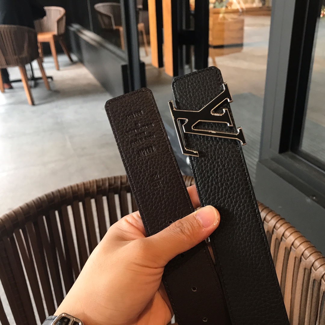 Louis Vuitton Male Leather Belt Cow Leather L