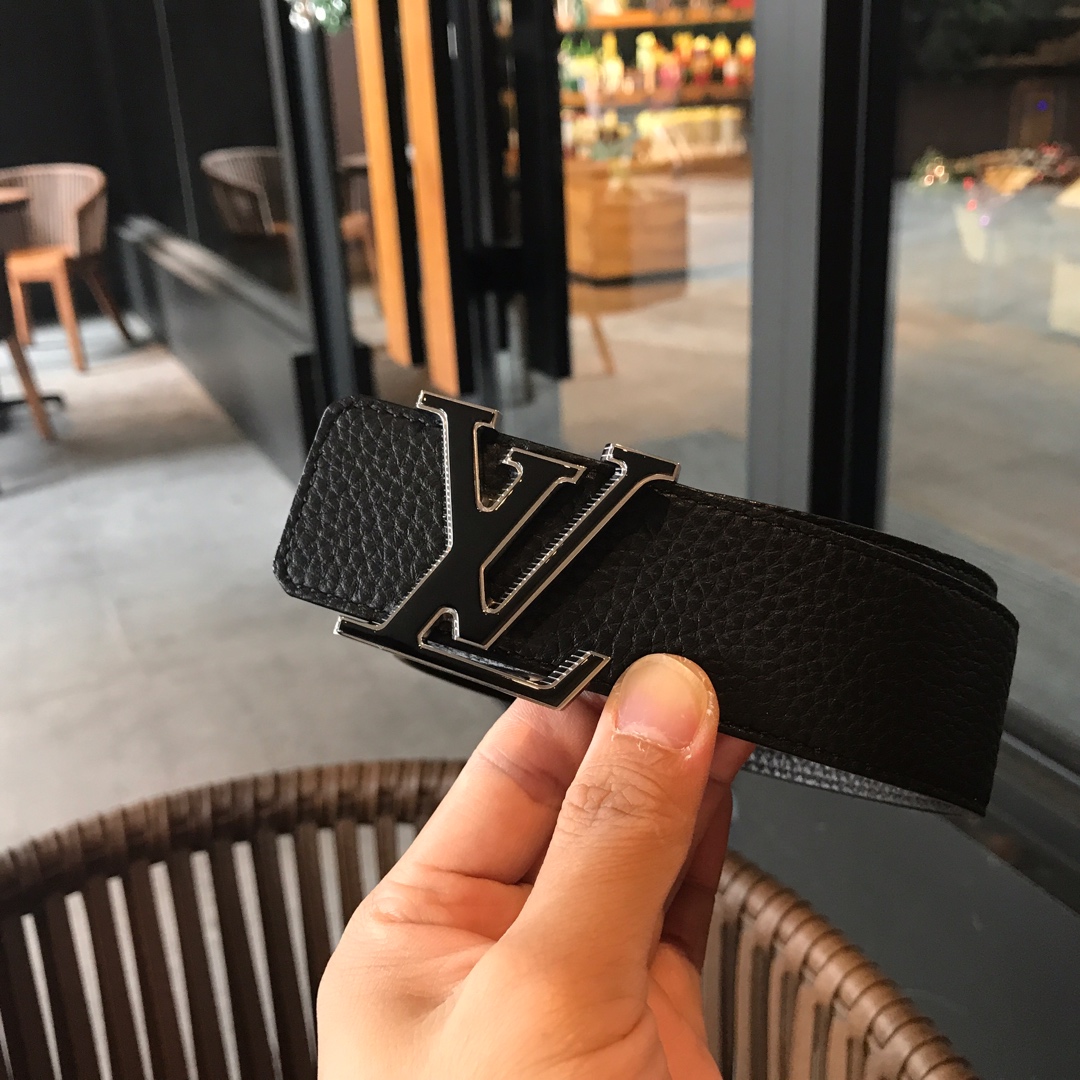 Louis Vuitton Male Leather Belt Cow Leather L