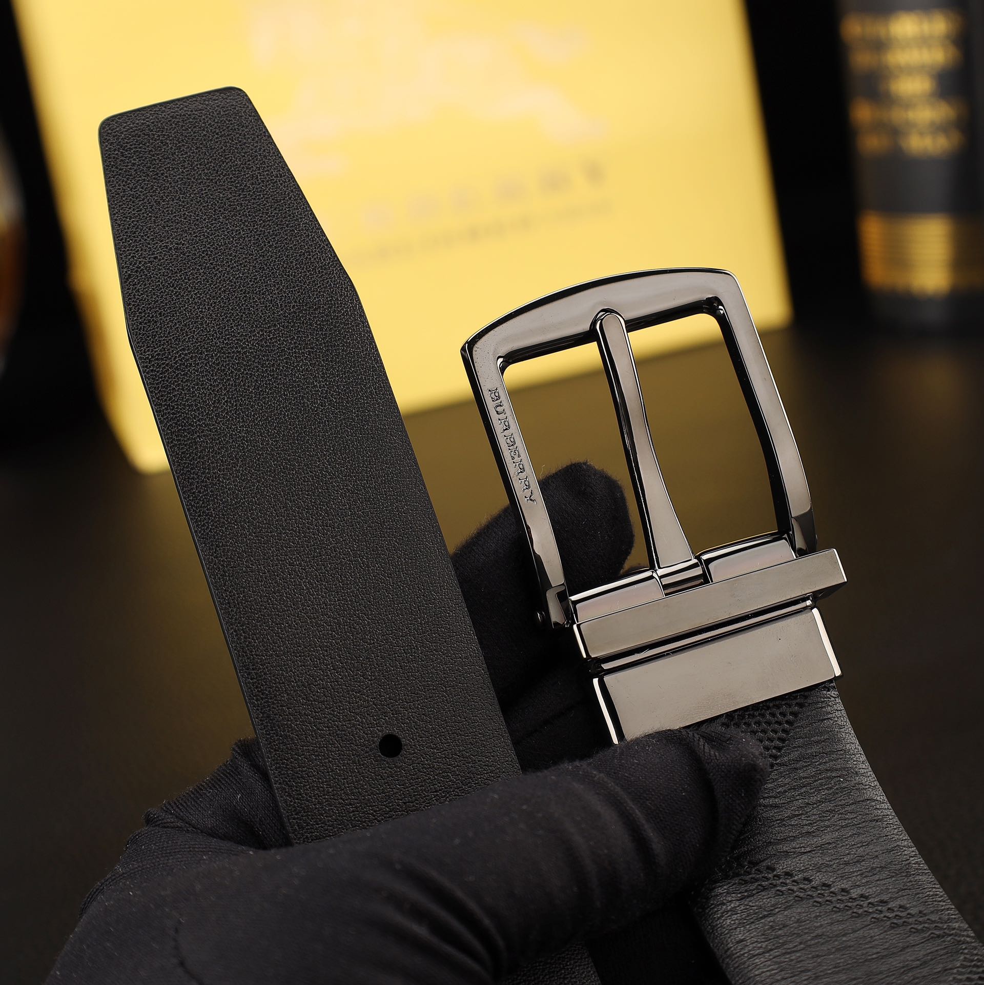 Burberry Basic Belt Cow Leather