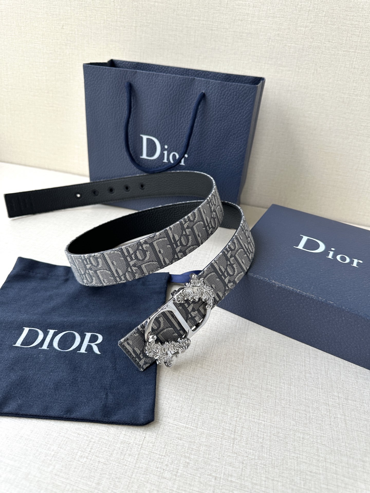 Dior Male Basic Belt Gold M-l