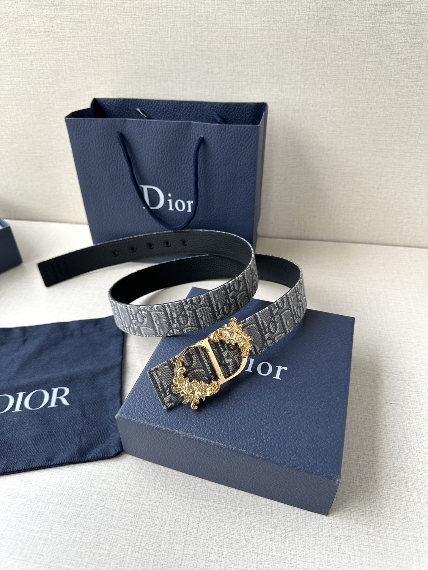 Dior Male Basic Belt Gold M-l