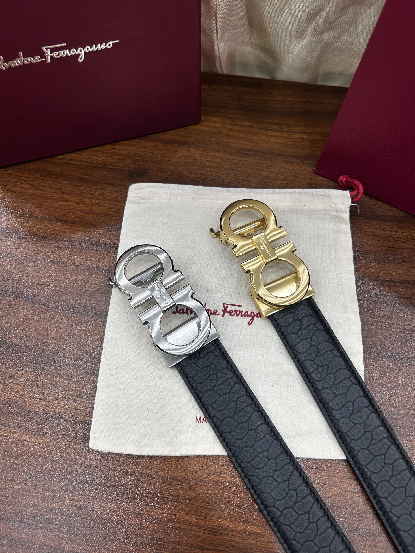 Salvatore Ferragamo Leather Belt