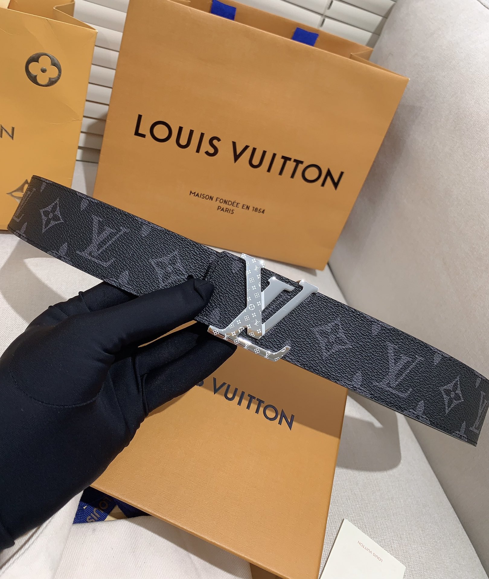 Louis Vuitton Basic Belt