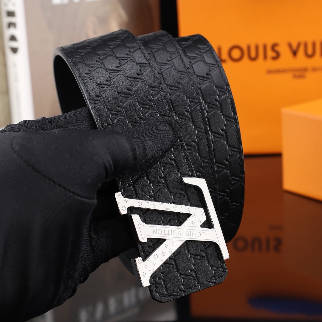 Louis Vuitton Basic Belt