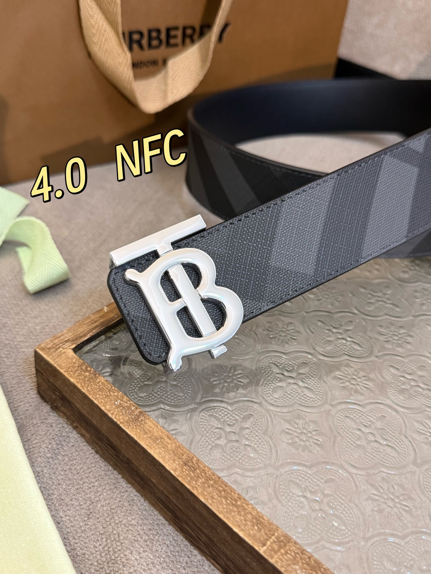 Burberry Basic Belt Cow Leather M