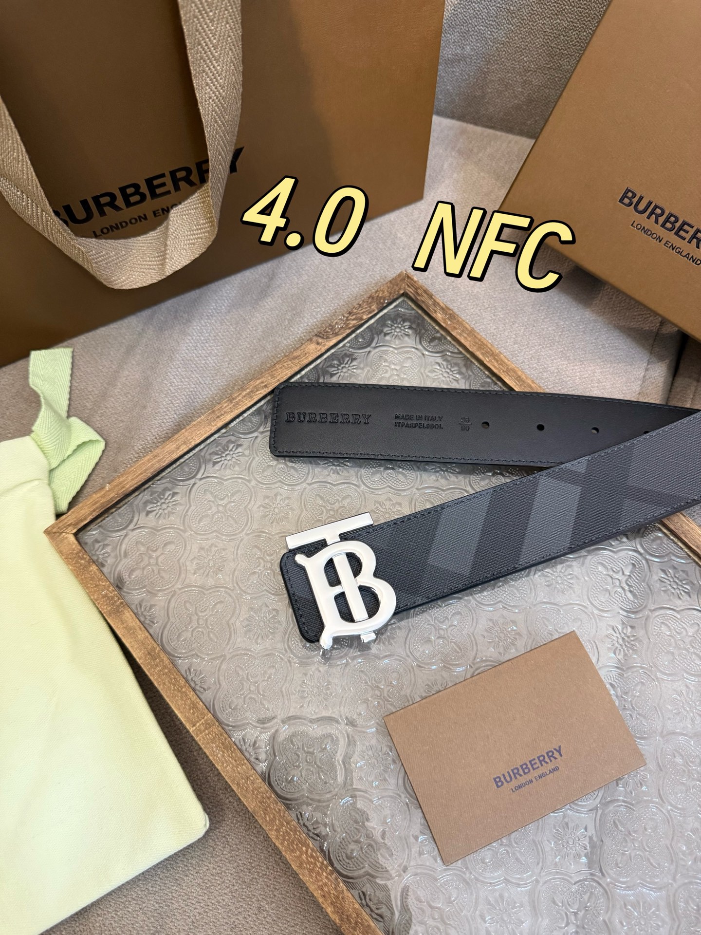 Burberry Basic Belt Cow Leather M