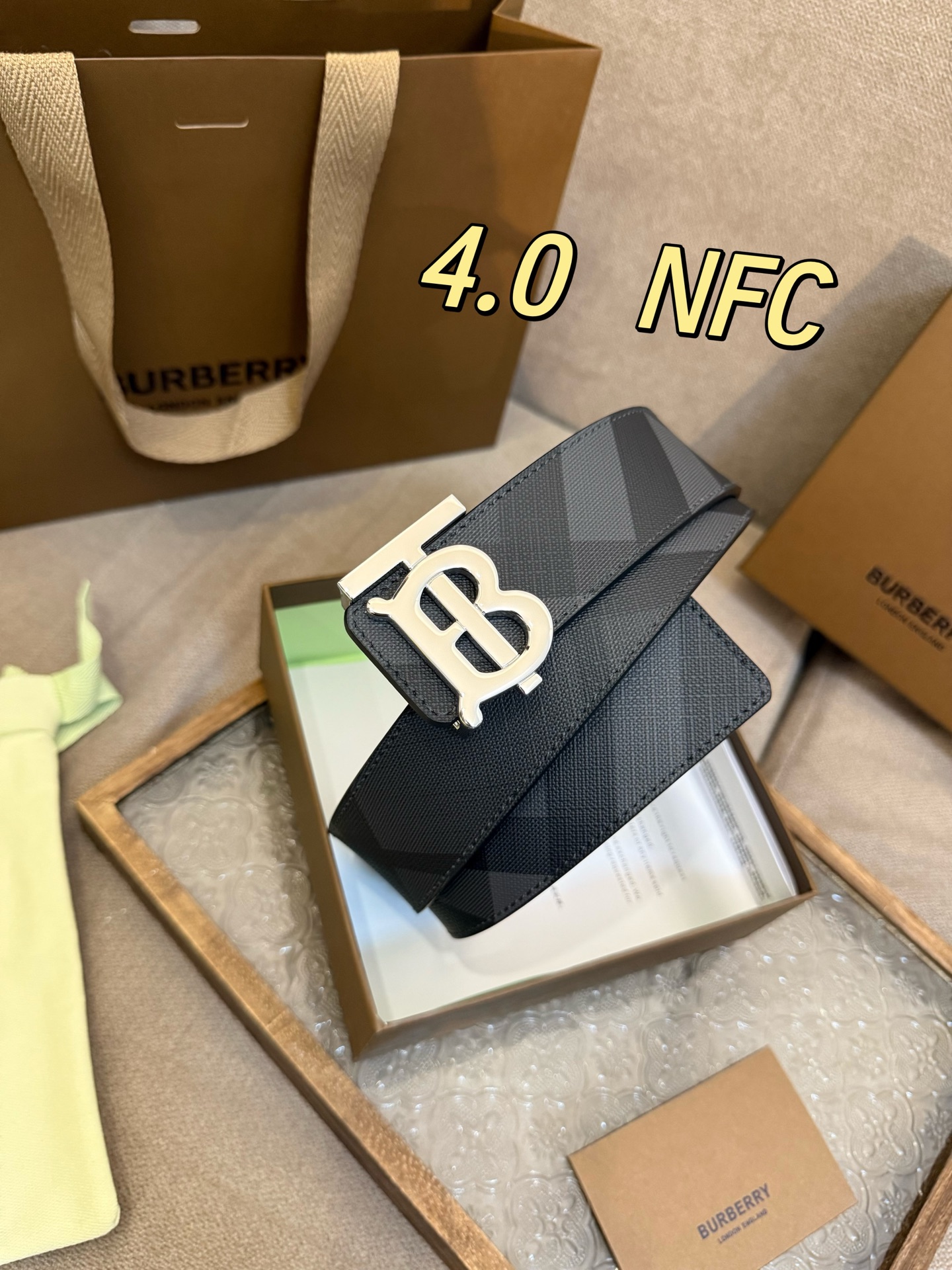 Burberry Basic Belt Cow Leather M