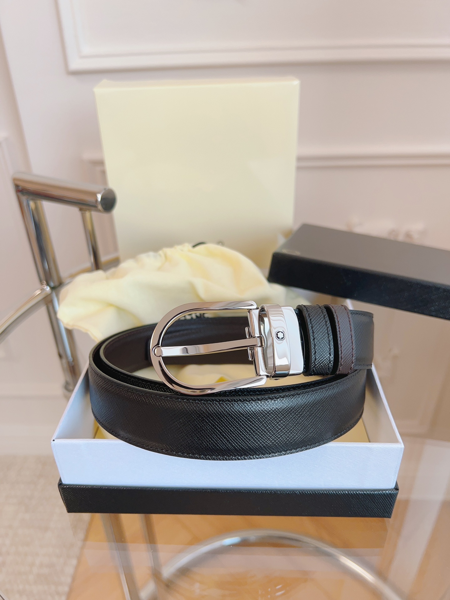 Montblanc Male Pin Buckle Belt Cow Leather 125cm-m