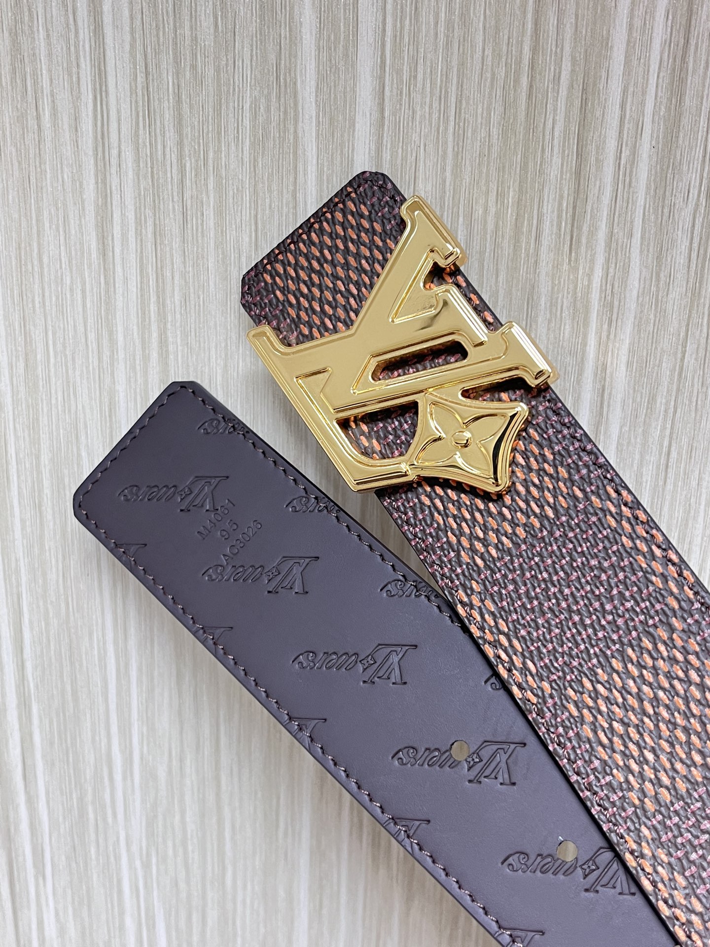 Basic Belt Cow Leather Gold