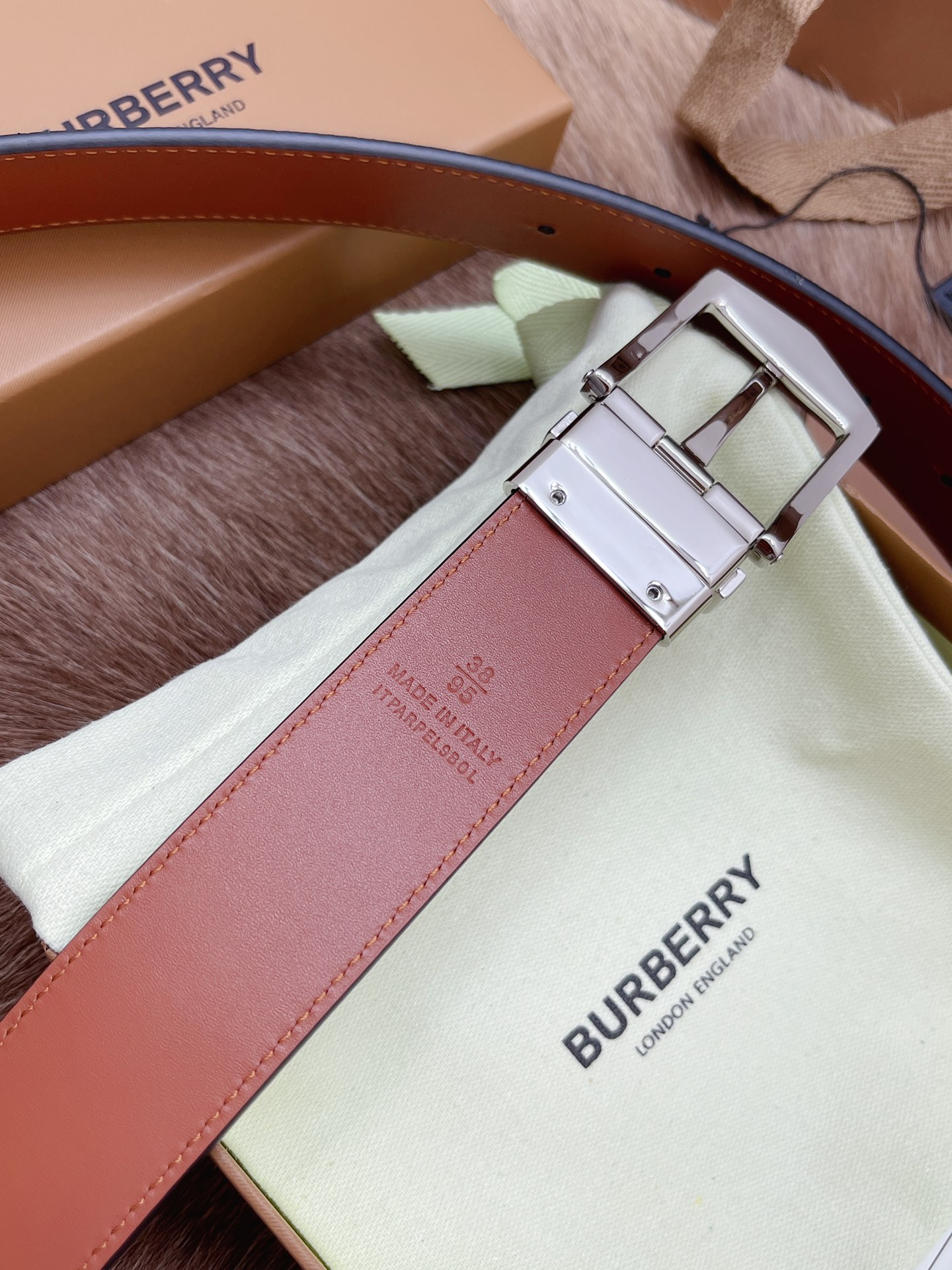 Burberry Male Basic Belt M