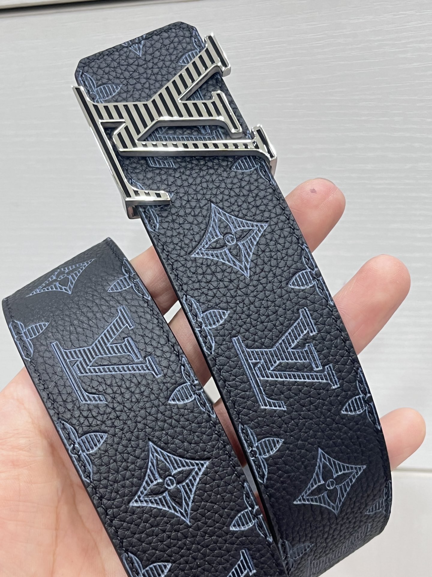 Louis Vuitton Male Basic Belt Cow Leather 40mm-l