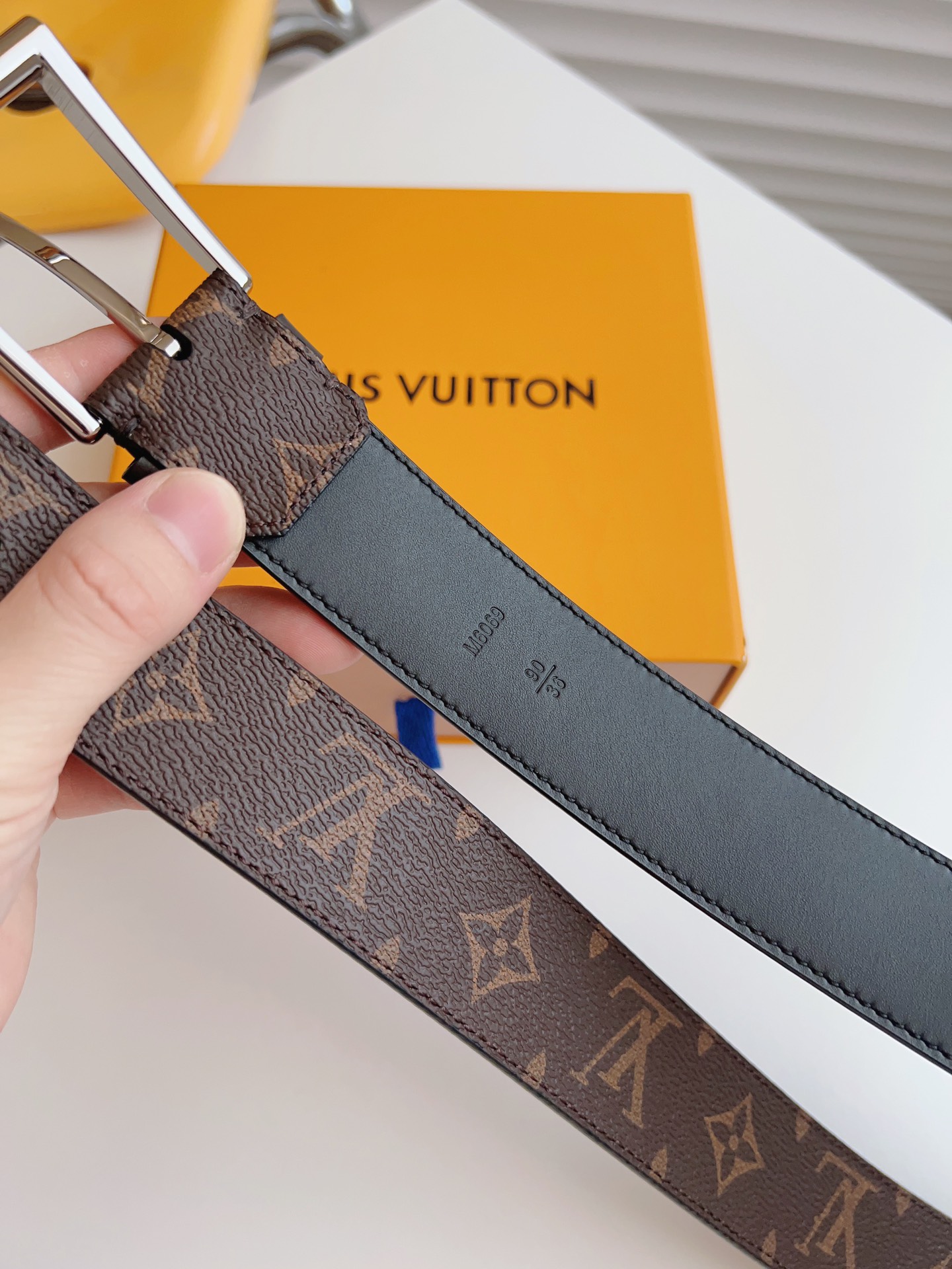 Louis Vuitton Male Basic Belt 35mm-l
