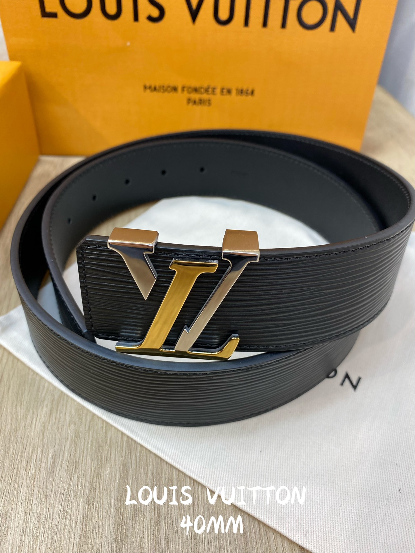 Louis Vuitton Male Leather Belt Top Grain Leather S-l