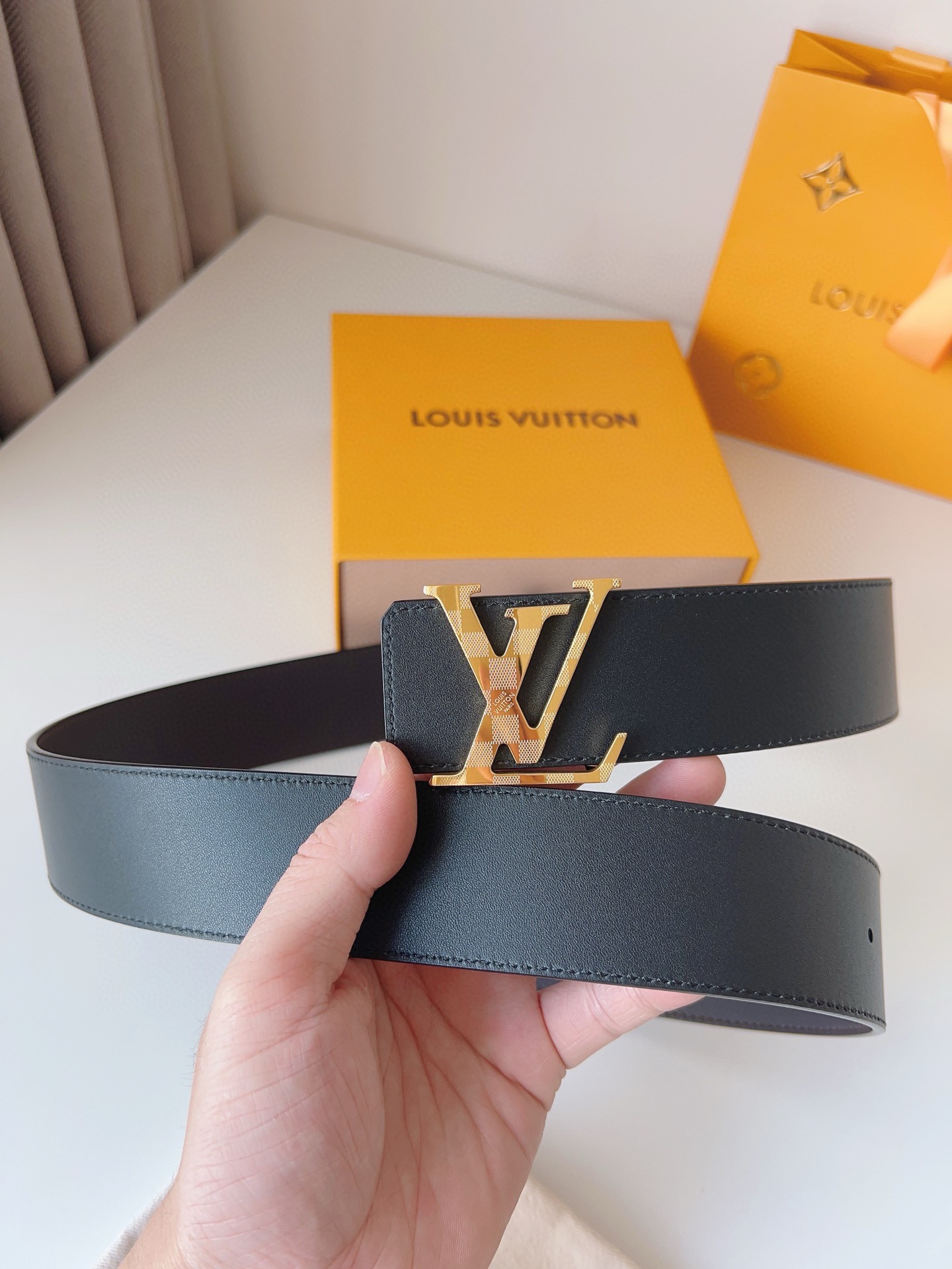 Louis Vuitton Male Basic Belt Cow Leather S-l