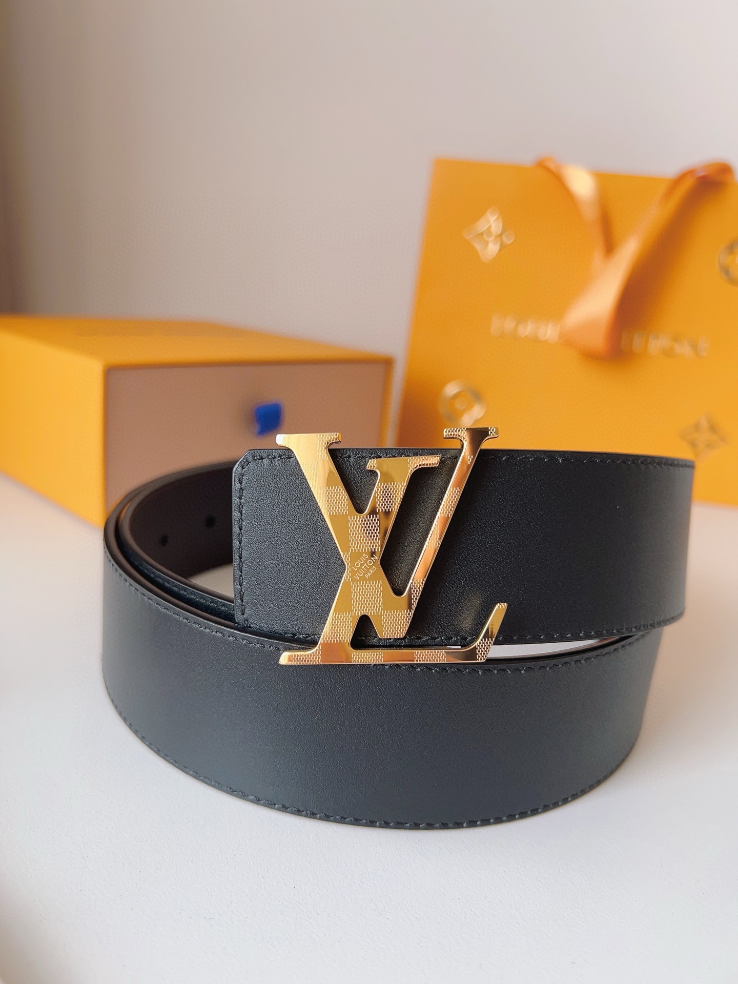 Louis Vuitton Male Basic Belt Cow Leather S-l
