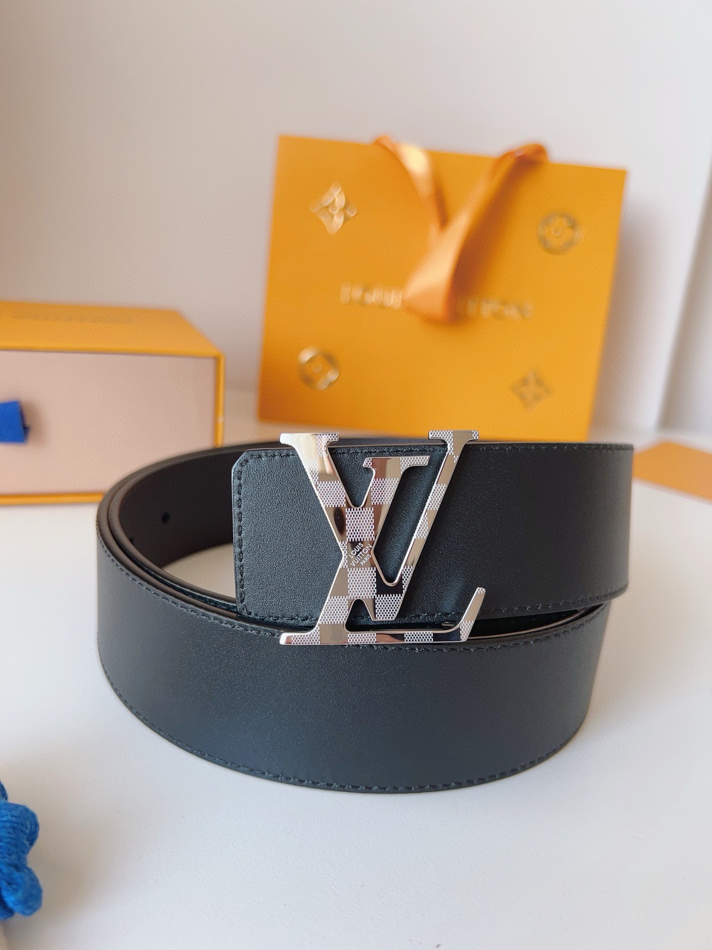 Louis Vuitton Male Basic Belt Cow Leather S-l