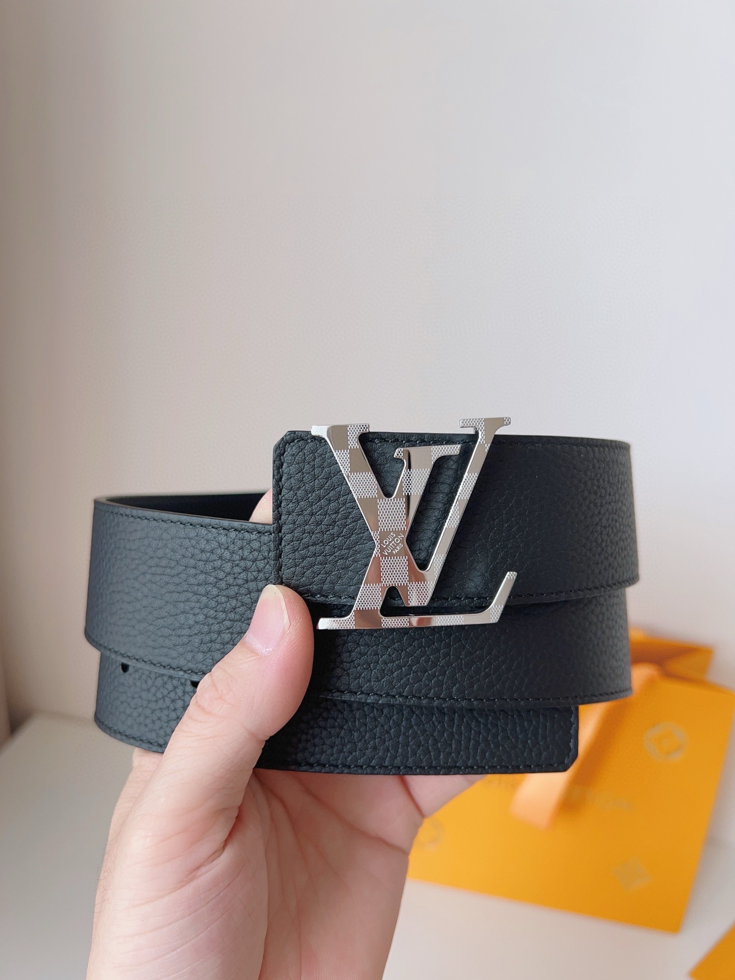 Louis Vuitton Male Basic Belt Cow Leather S-l