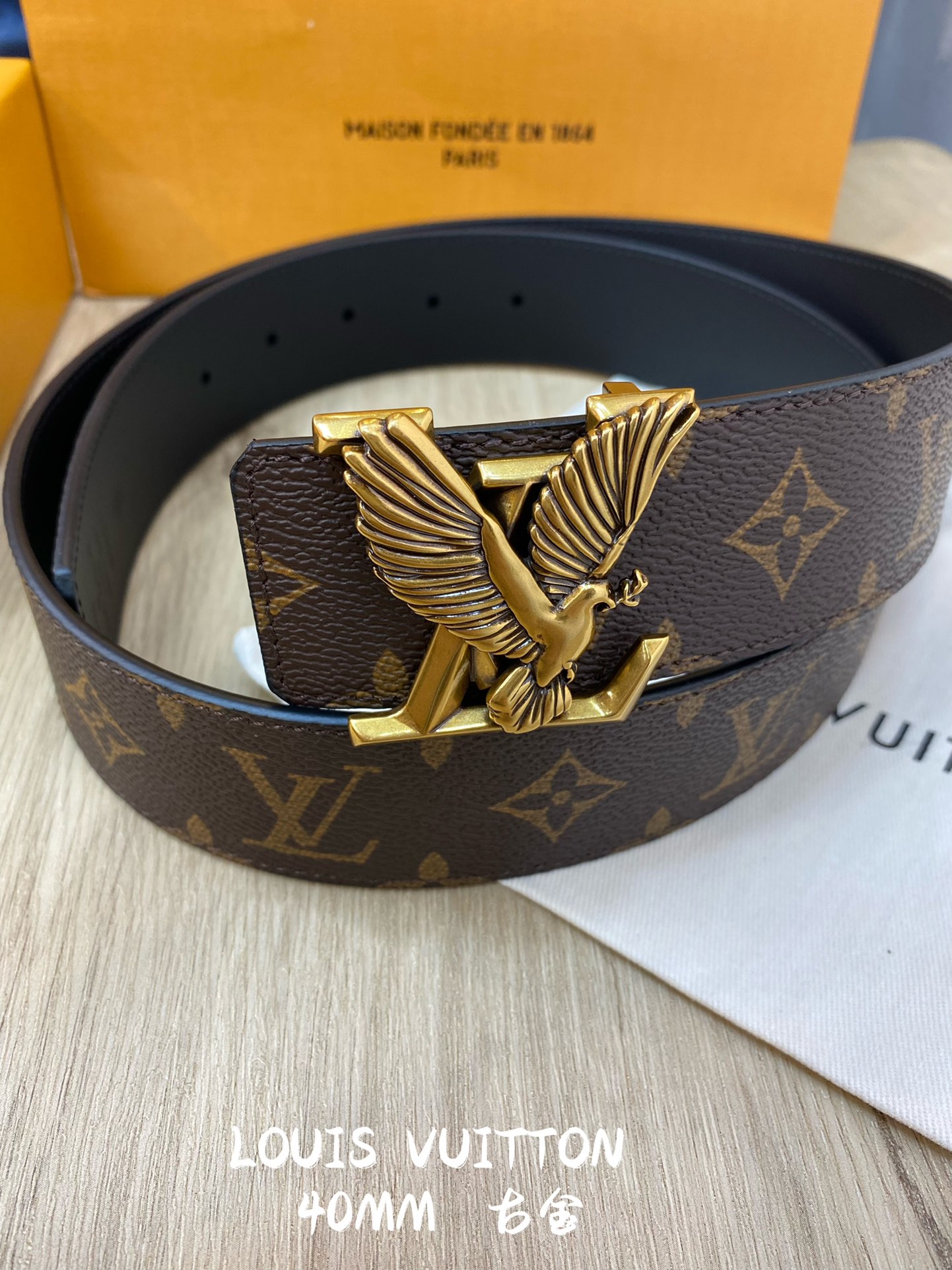 Louis Vuitton Male Basic Belt L