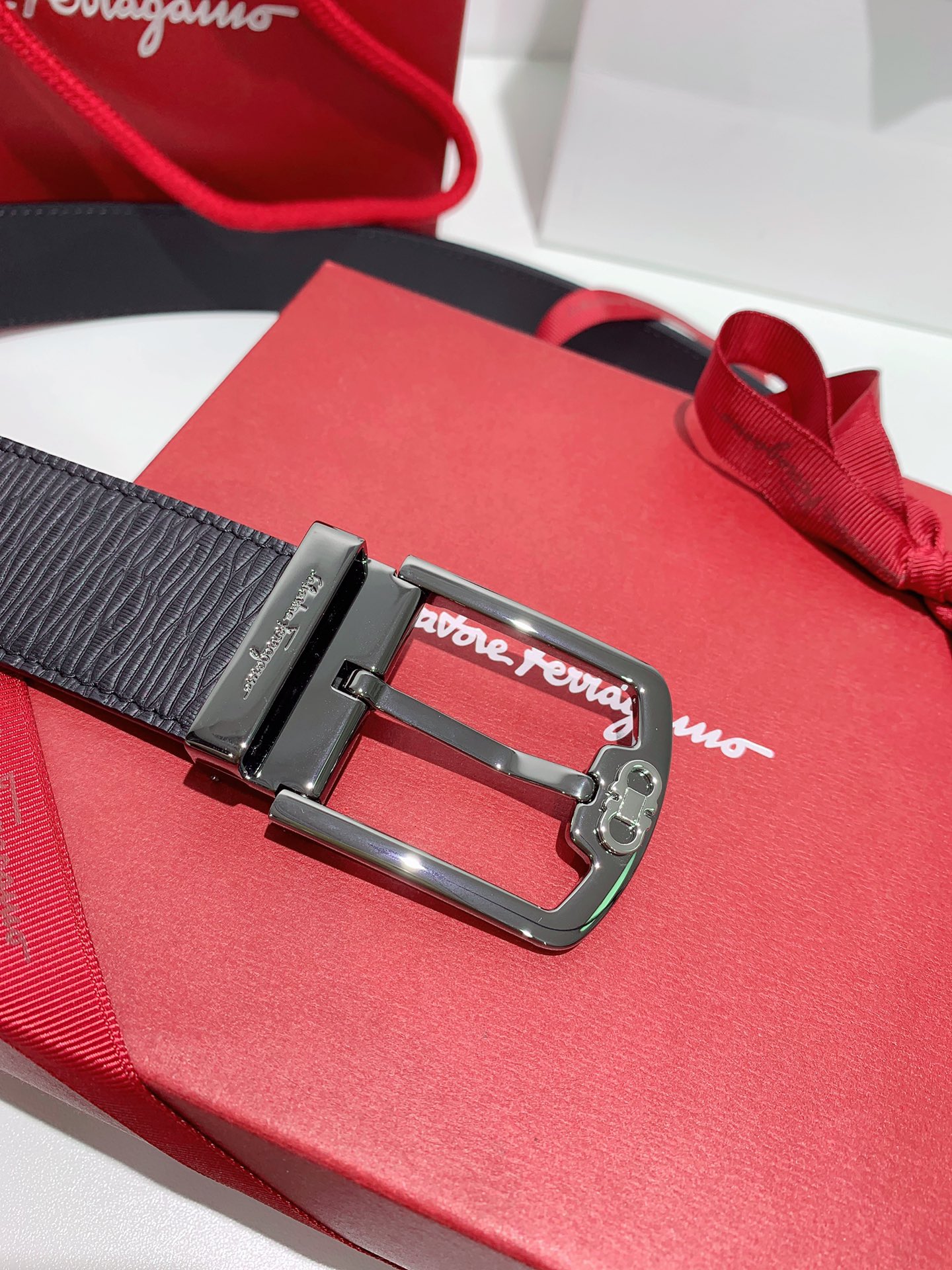 Salvatore Ferragamo Male Leather Belt Top Grain Leather S-m-l