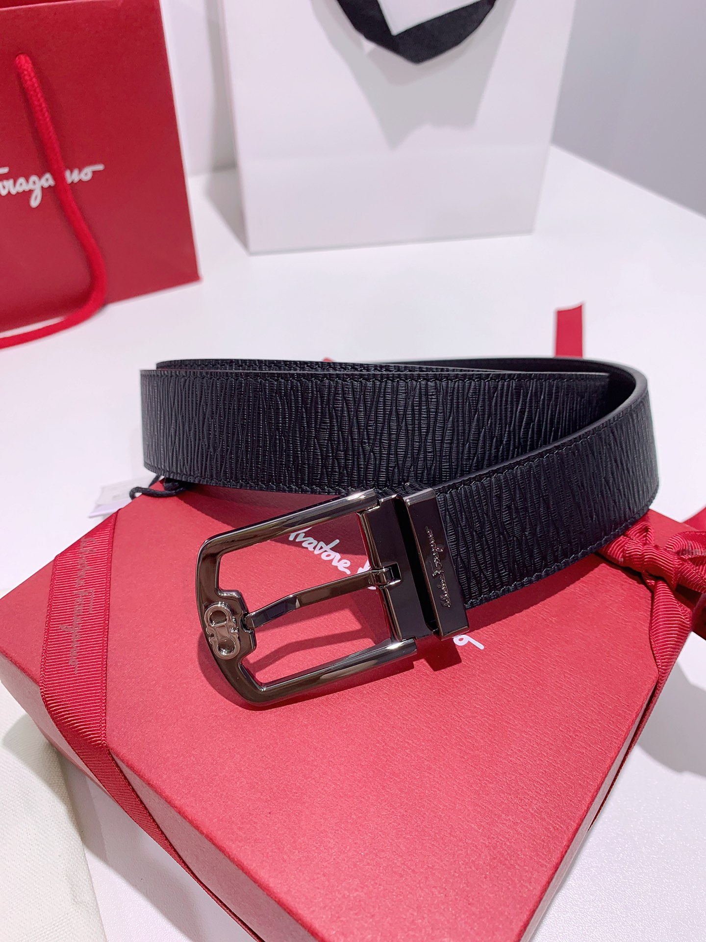 Salvatore Ferragamo Male Leather Belt Top Grain Leather S-m-l