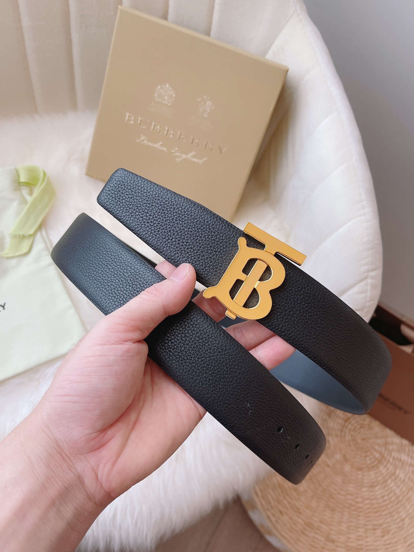 Burberry Basic Belt Top Grain Leather 38mm