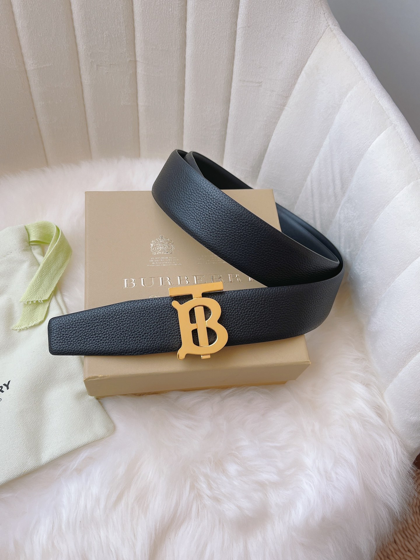 Burberry Basic Belt Top Grain Leather 38mm