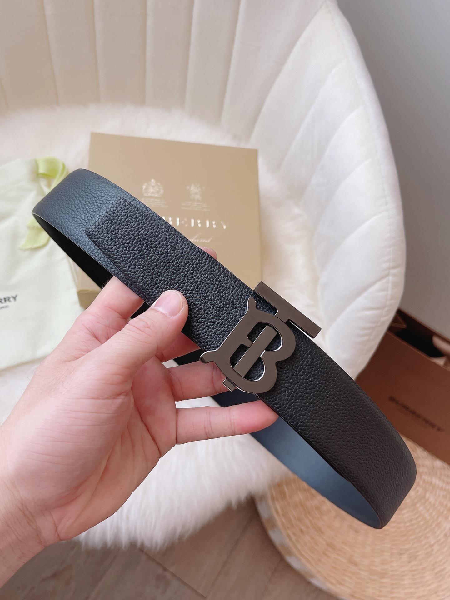 Burberry Male Leather Belt 40mm