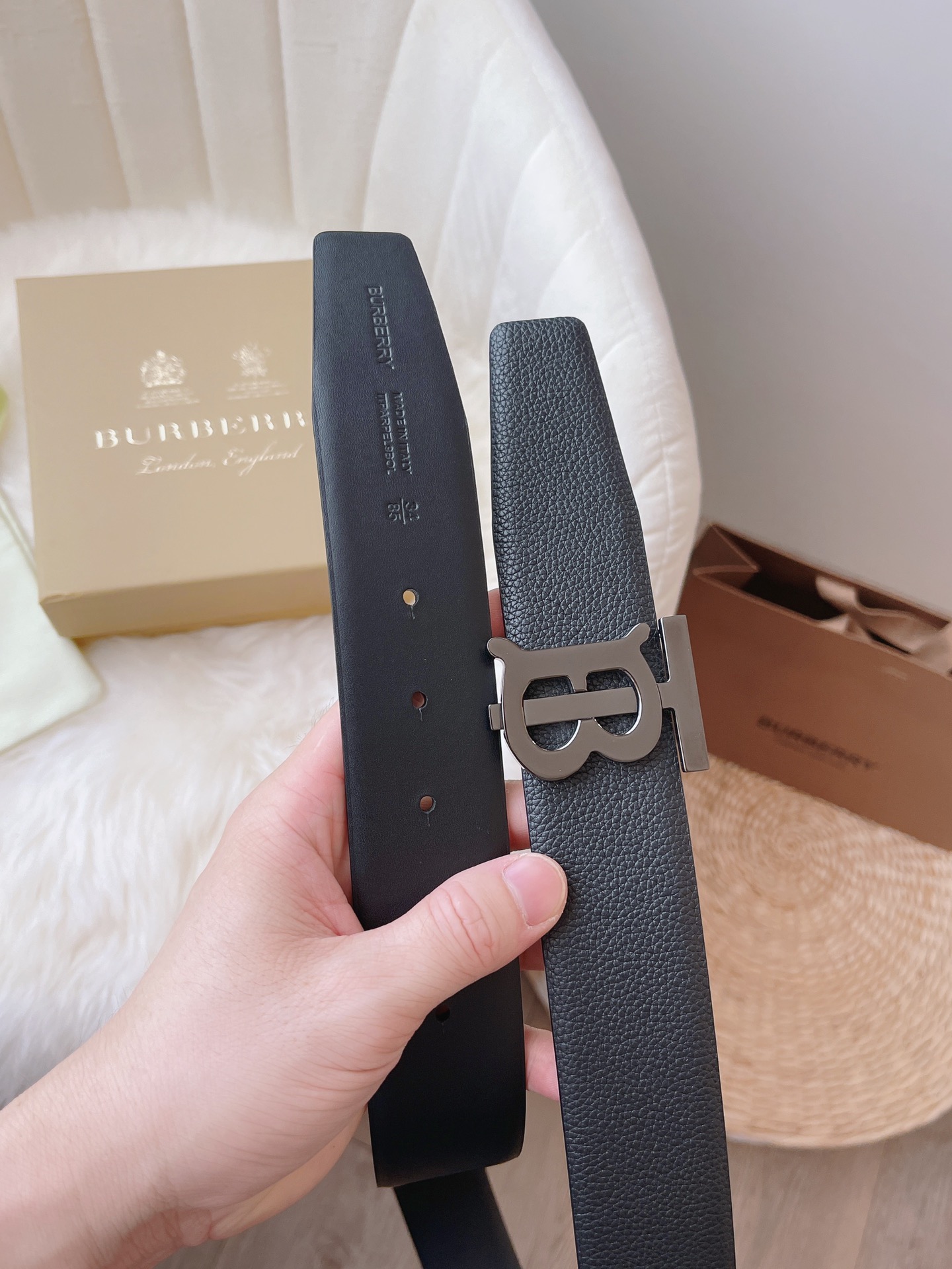 Burberry Male Leather Belt 40mm
