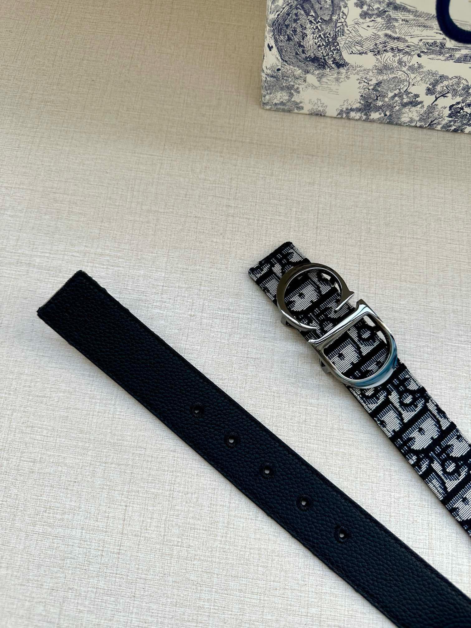 Dior Male Basic Belt M