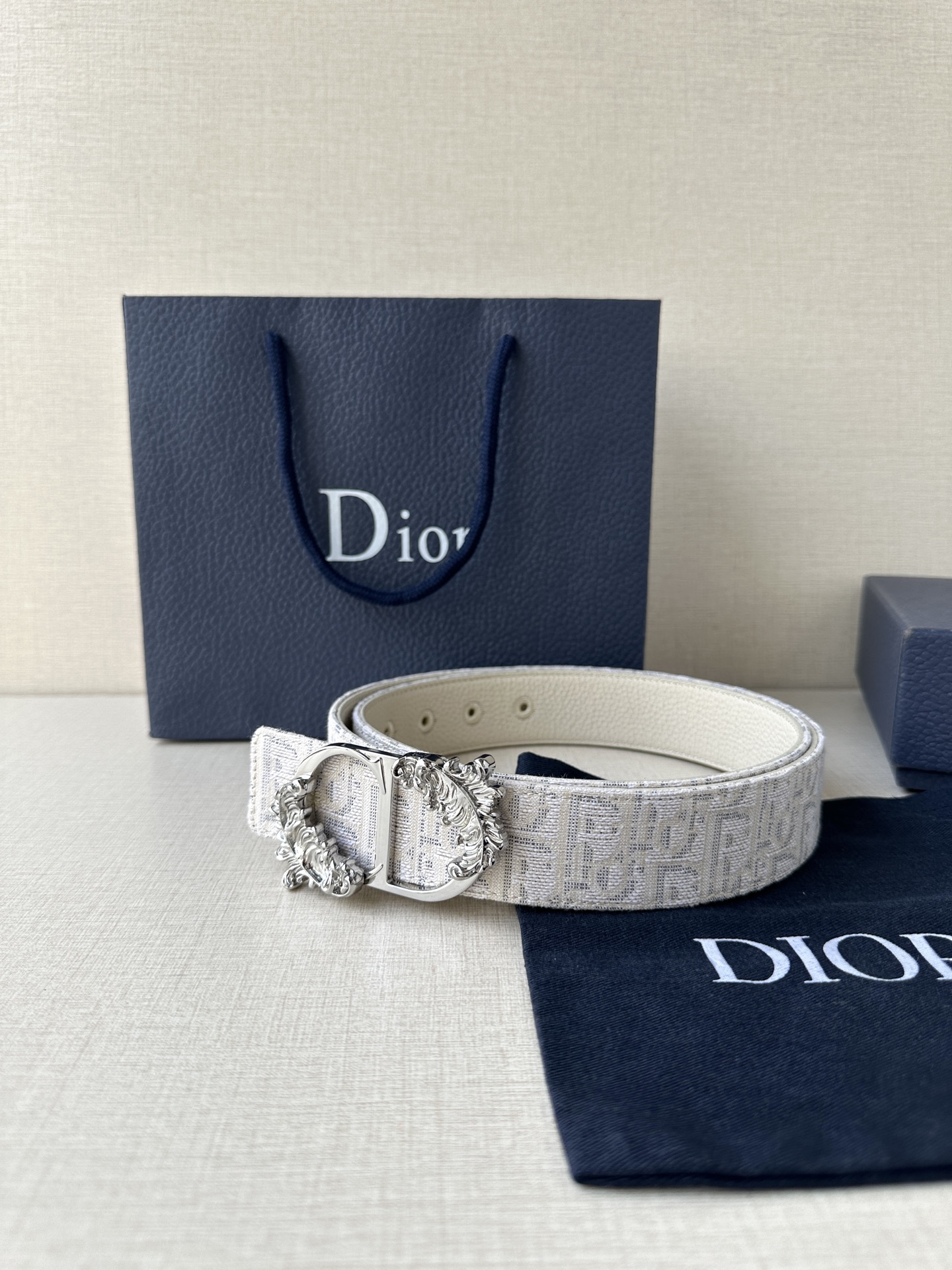 Dior Male Basic Belt Gold M-l
