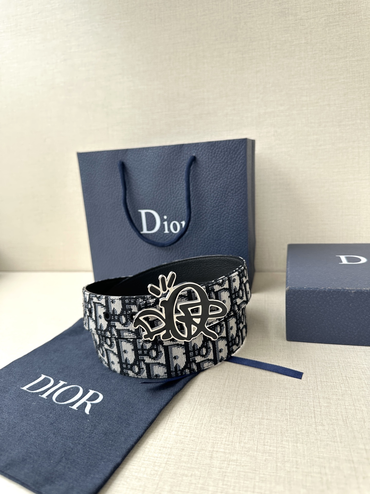 Basic Belt White S-m-l