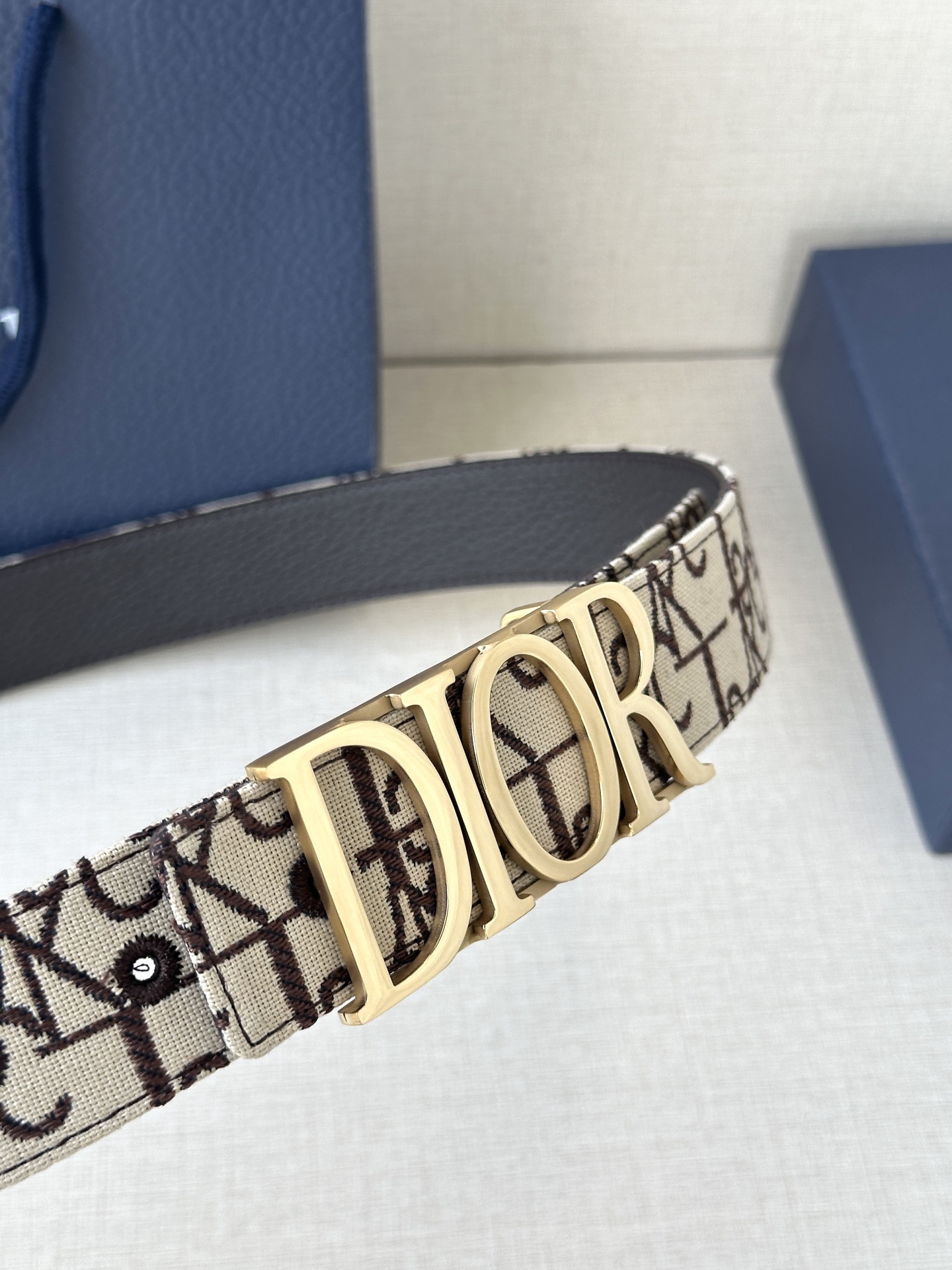 Basic Belt White S-m-l