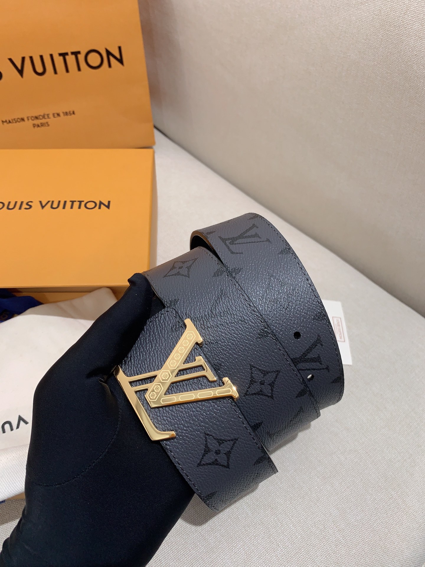Louis Vuitton Basic Belt
