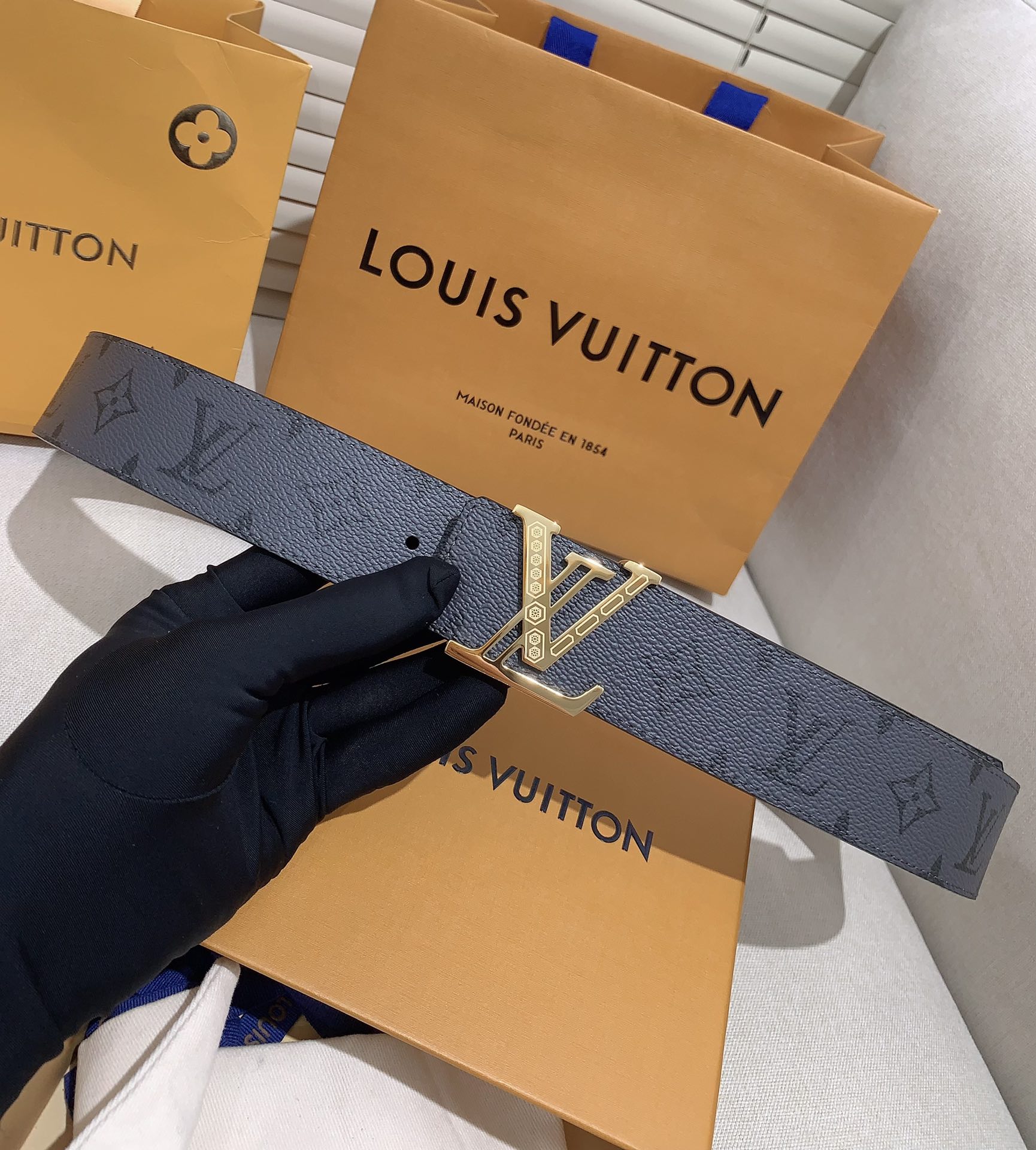 Louis Vuitton Basic Belt