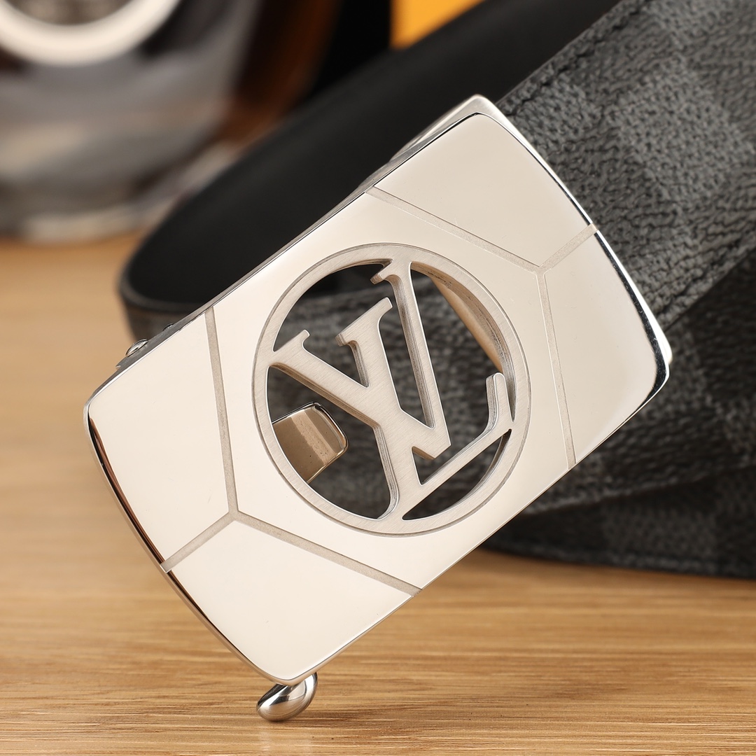 Louis Vuitton Basic Belt