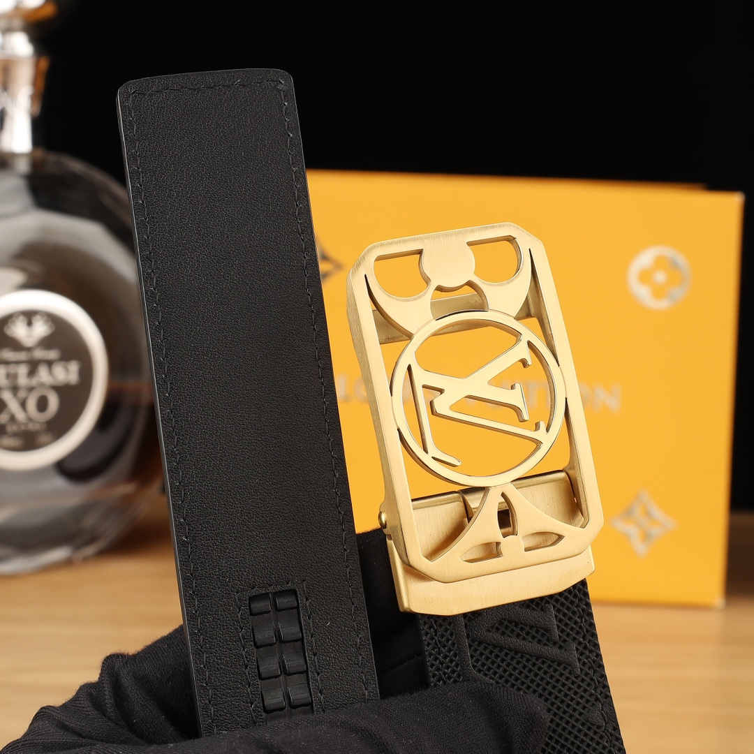 Louis Vuitton Basic Belt