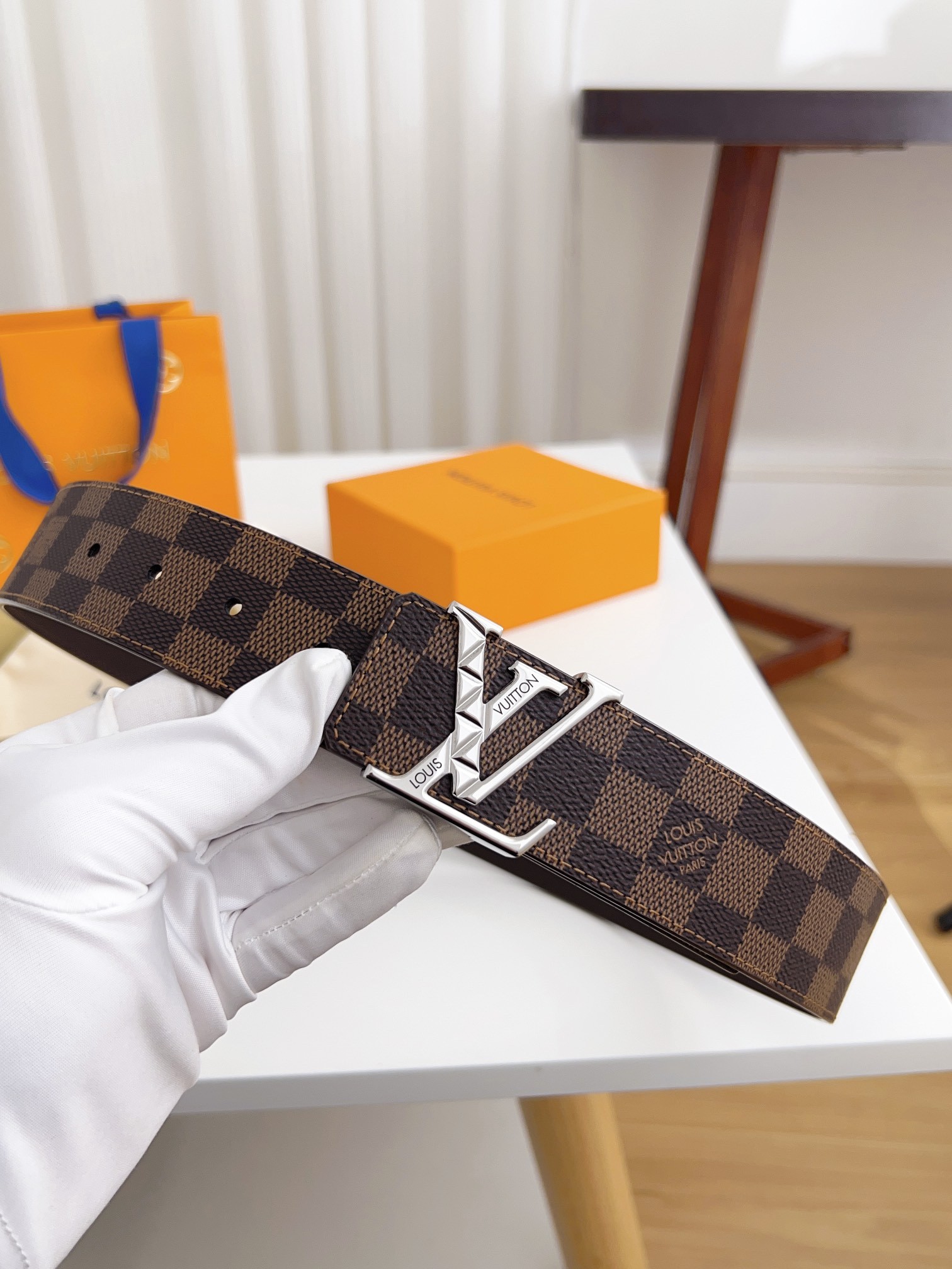 Louis Vuitton Basic Belt Cow Leather Waterproof