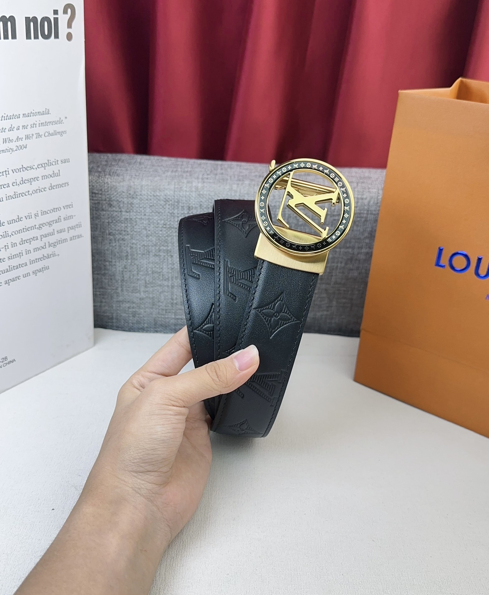 Louis Vuitton Male Leather Belt Cow Leather M-l