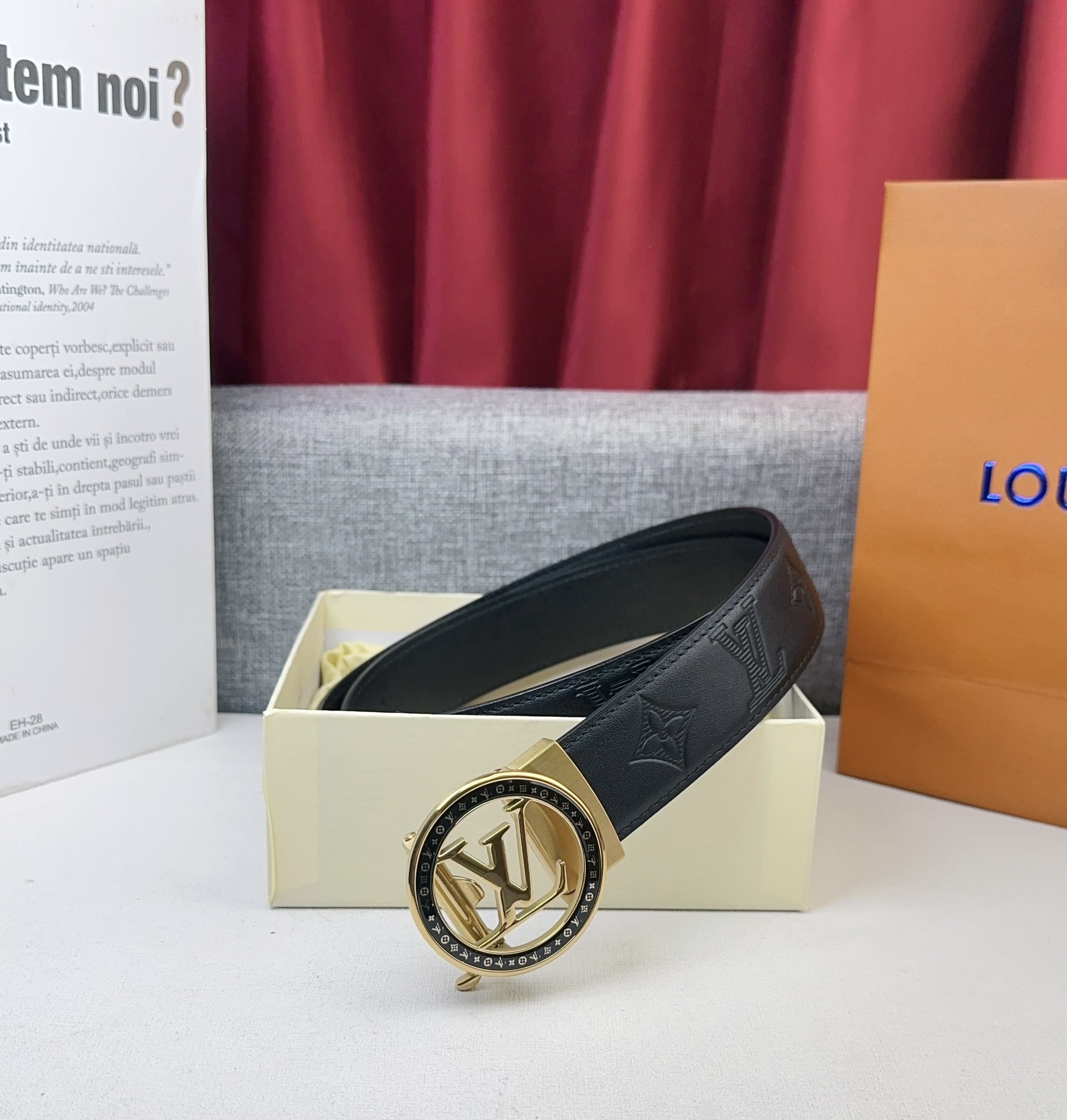 Louis Vuitton Male Leather Belt Cow Leather M-l