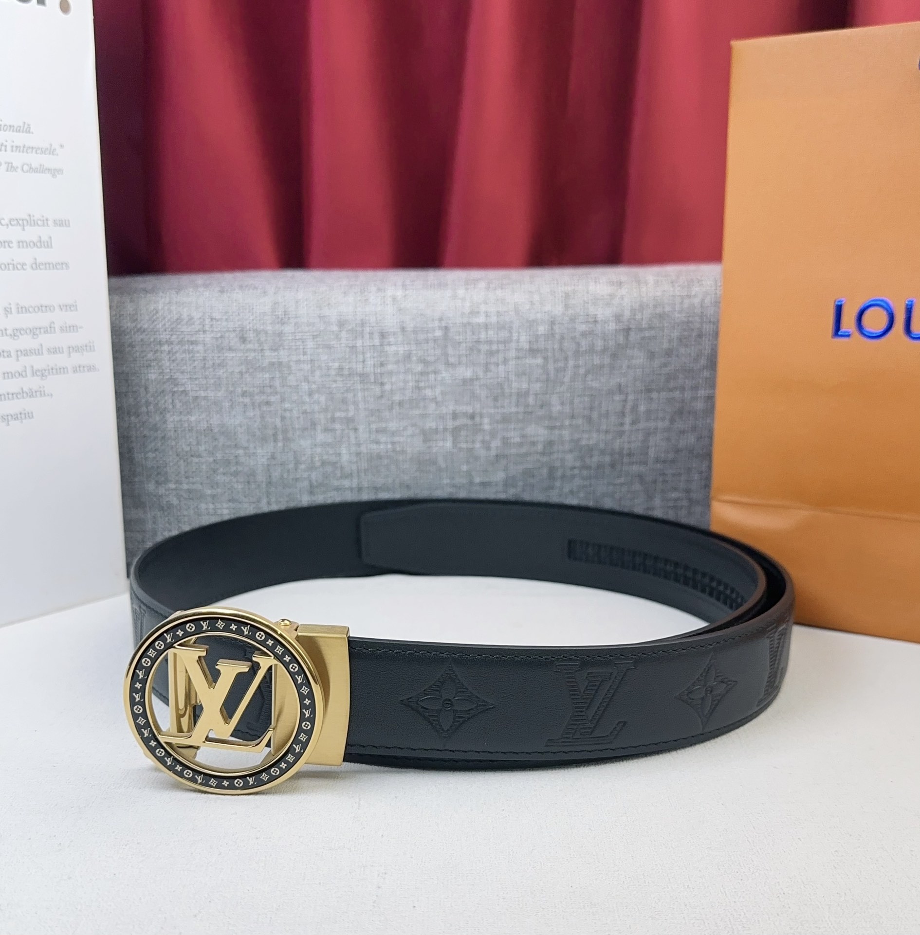 Louis Vuitton Male Leather Belt Cow Leather M-l