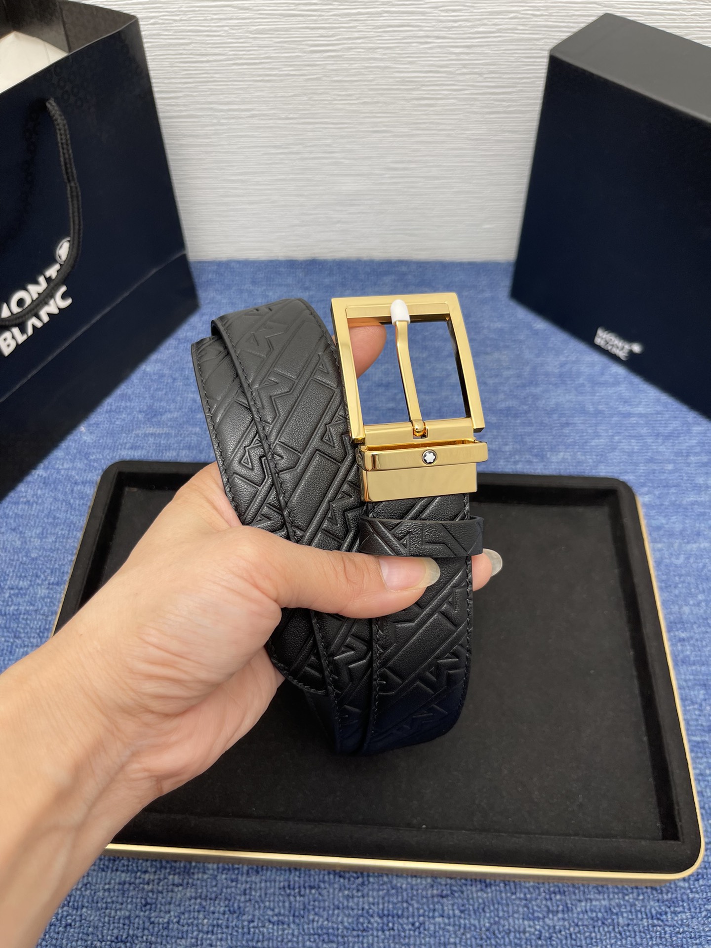 Louis Vuitton Male Basic Belt Cow Leather M