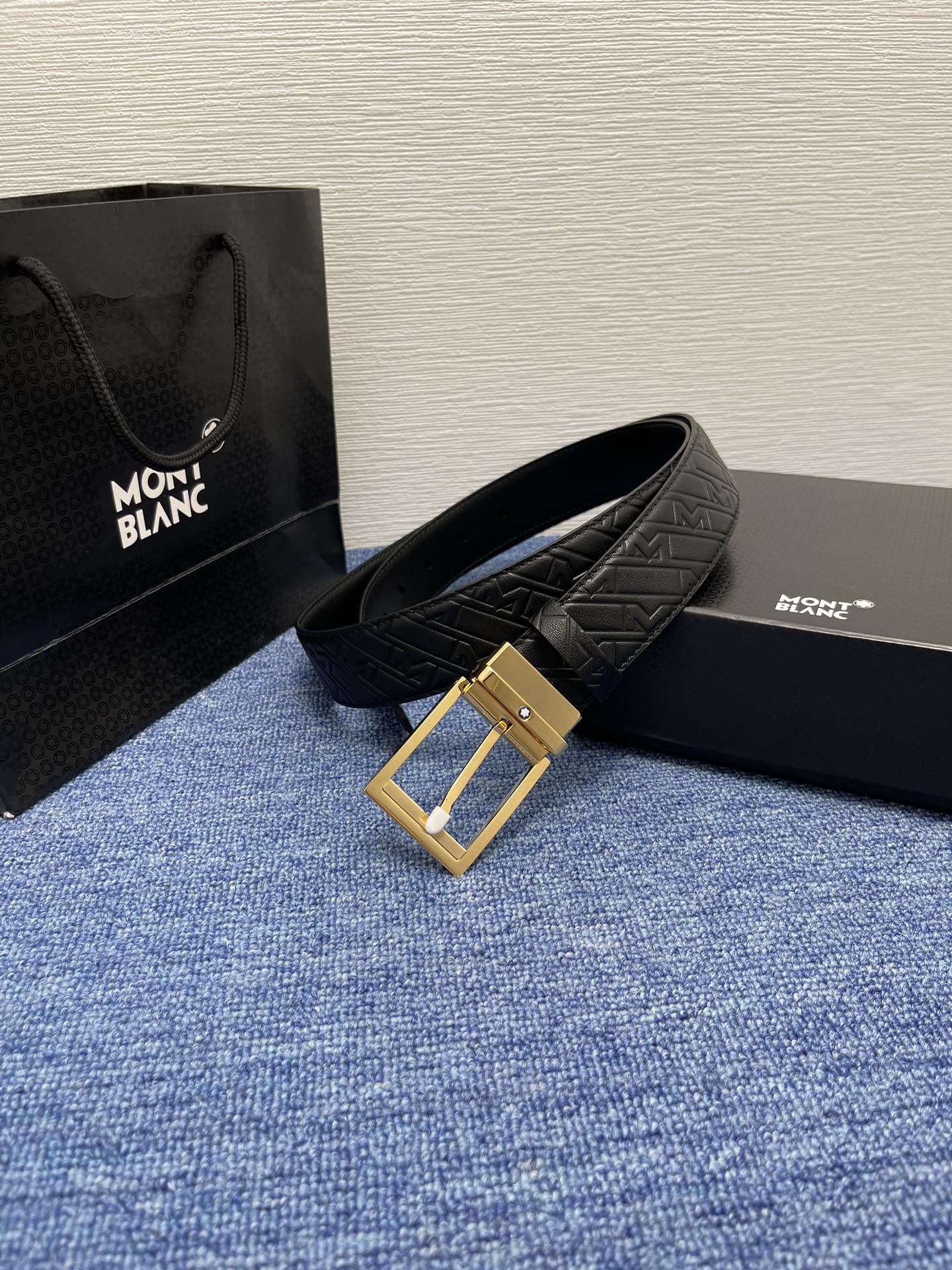 Louis Vuitton Male Basic Belt Cow Leather M