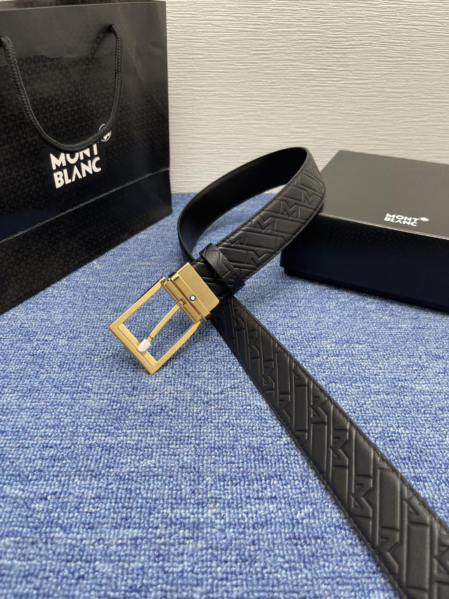 Louis Vuitton Male Basic Belt Cow Leather M
