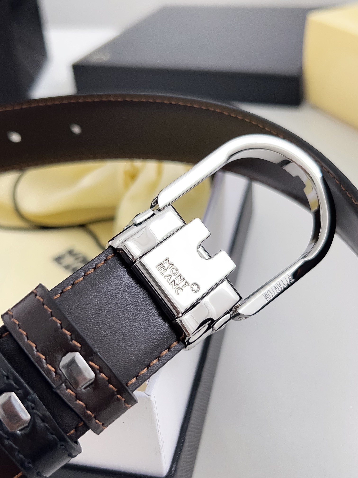 Montblanc Male Pin Buckle Belt Cow Leather M