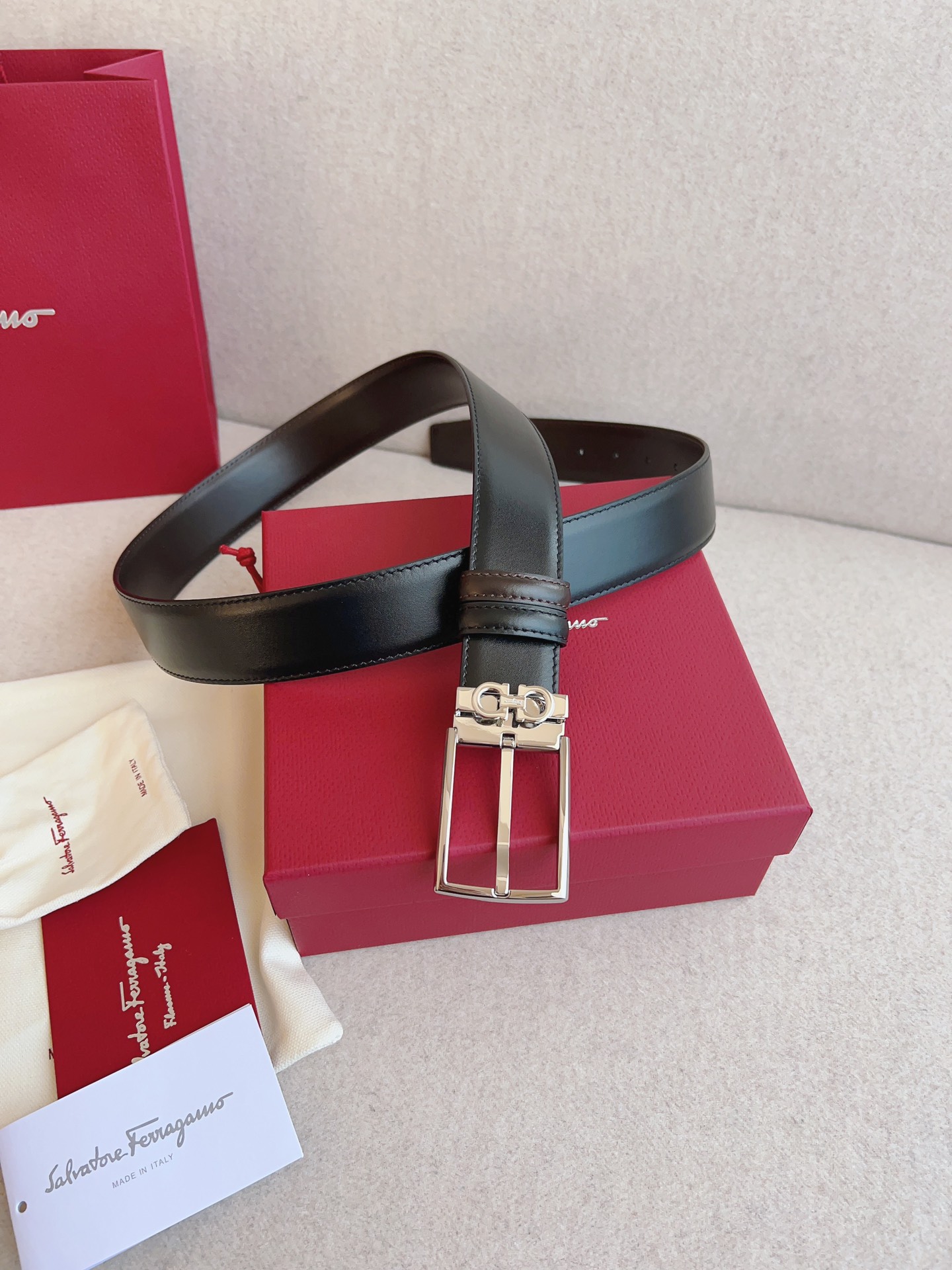Salvatore Ferragamo Male Leather Belt Adjustable 35mm-m
